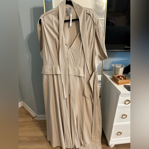 ASOS Curve beautiful Tan minimalist dress - Picture 4 of 7